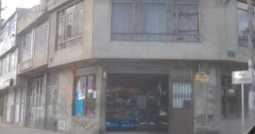TIENDA DE BARRIO CALLE 45 CON 72D BOGOTÁ TIENDA DE BARRIO CALLE 45 CON 72D BOGOTÁ